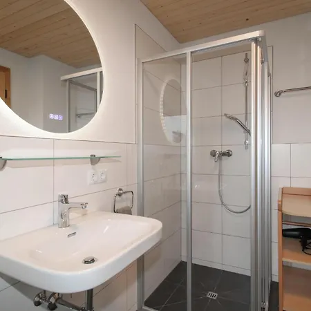 Apartment Mit 1 Schlafzimmer * Raggal
