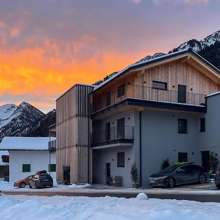 Apartment Mit 1 Schlafzimmer Appartamento Raggal